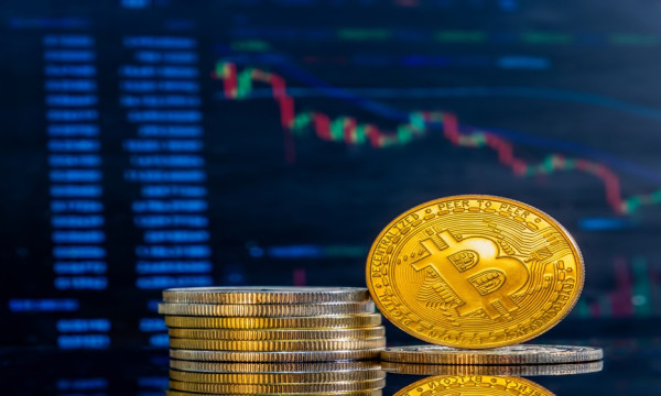 $1.2B in Inflow and a Fresh Strategy Buy, Bitcoins Battle for $80K Continues