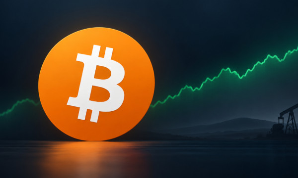 Bitcoin Rebounds Above $82,500 as Oil Falls and U.S. Stock Futures Rise Bitcoin Rebounds Above $82,500 as Oil Falls and U.S. Stock Futures Rise