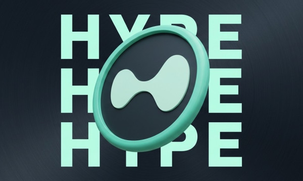 HYPE Falls Toward $55 as Traders Cut High-Beta Crypto Exposure