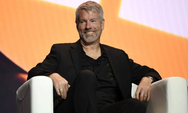 Pakistan Engages Michael Saylor in Strategic Talks on Bitcoin-Backed Economic Future Pakistan Engages Michael Saylor in Strategic Talks on Bitcoin-Backed Economic Future