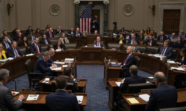 U.S. Senate Debates Future of Crypto Regulations in High-Stakes Hearing U.S. Senate Debates Future of Crypto Regulations in High-Stakes Hearing