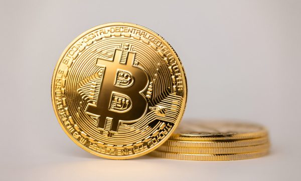 Illinois Governor Approves Crypto Oversight Bills for Exchanges and ATMs